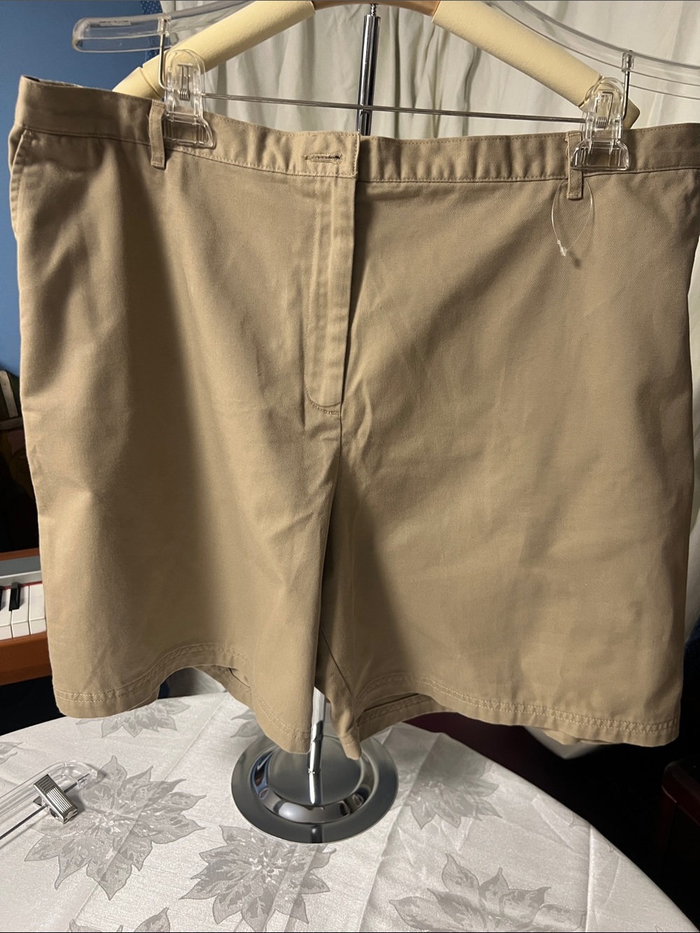 Lands' End 20W 7” High-Waist Khaki Women’s Shorts Classic Basic